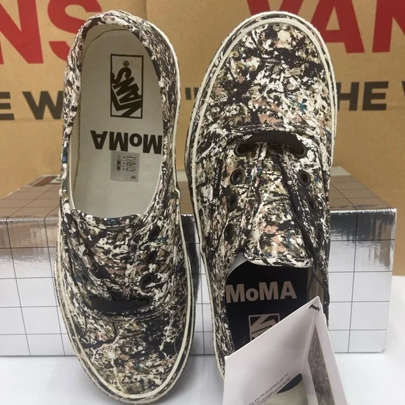 Vans Men’s Authentic
(Moma) Jackson Pollock Sneakers
VN0A2Z5|18K Abstract Black - Picture 11 of 16